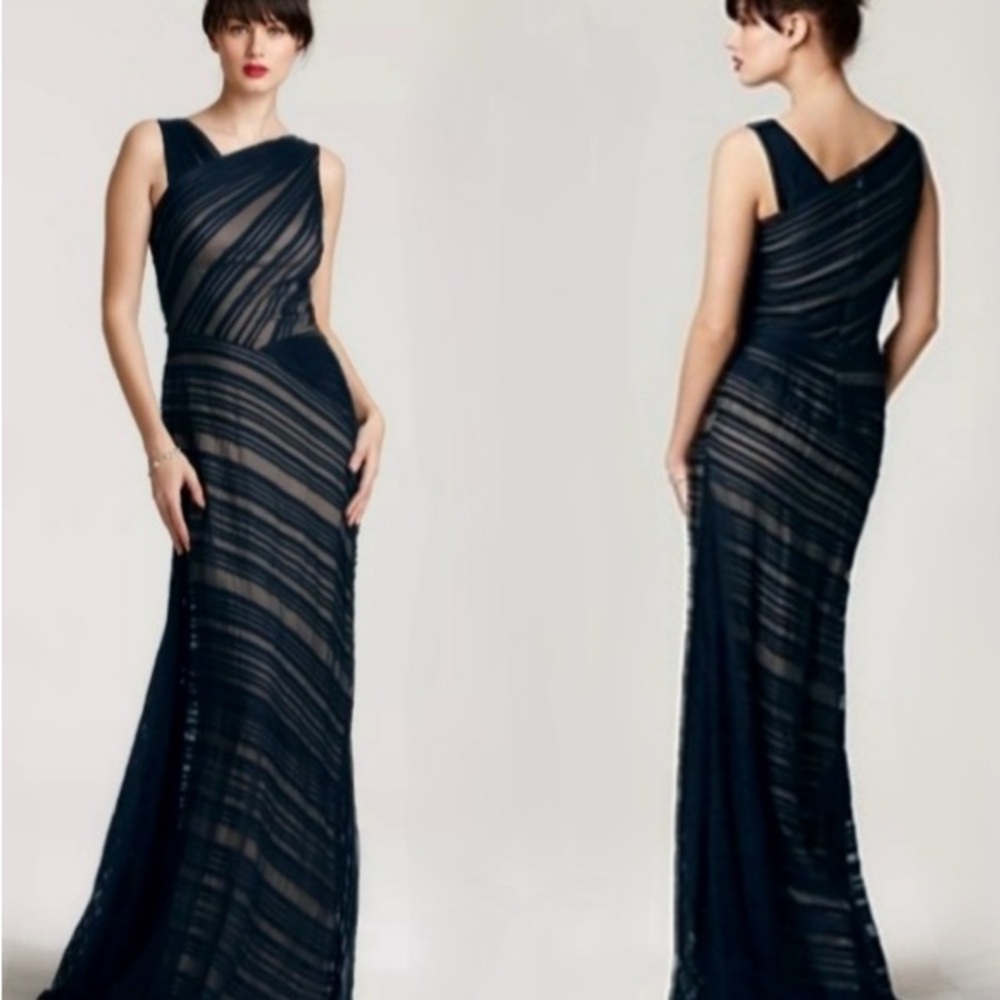 Todashi Shoji Size 14 Asymmetrical Pleated Sleeveless Navy Evening Gown